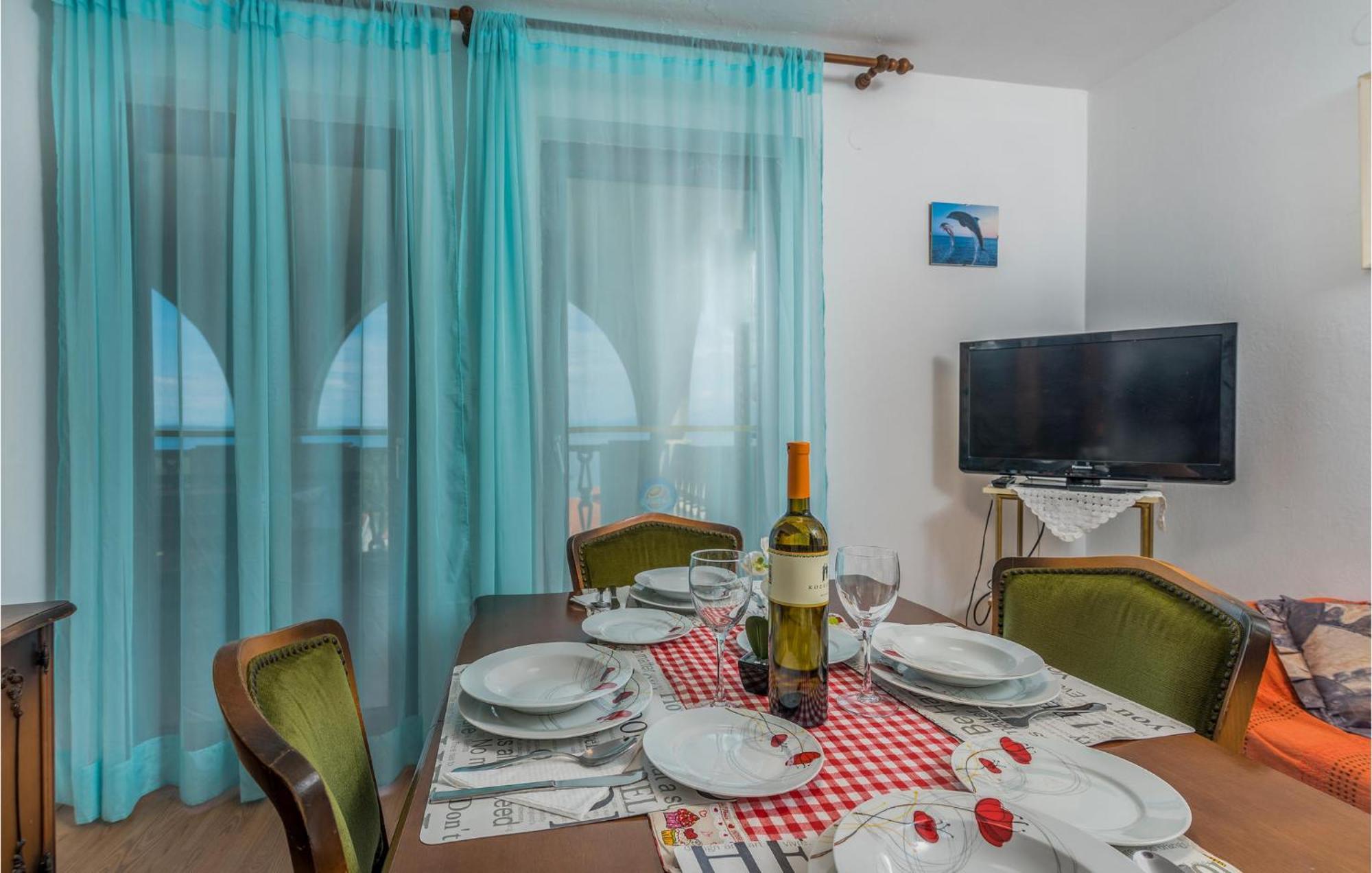 Nice apartment in Mali Losinj with 2 Bedrooms&WiFi Buitenkant foto
