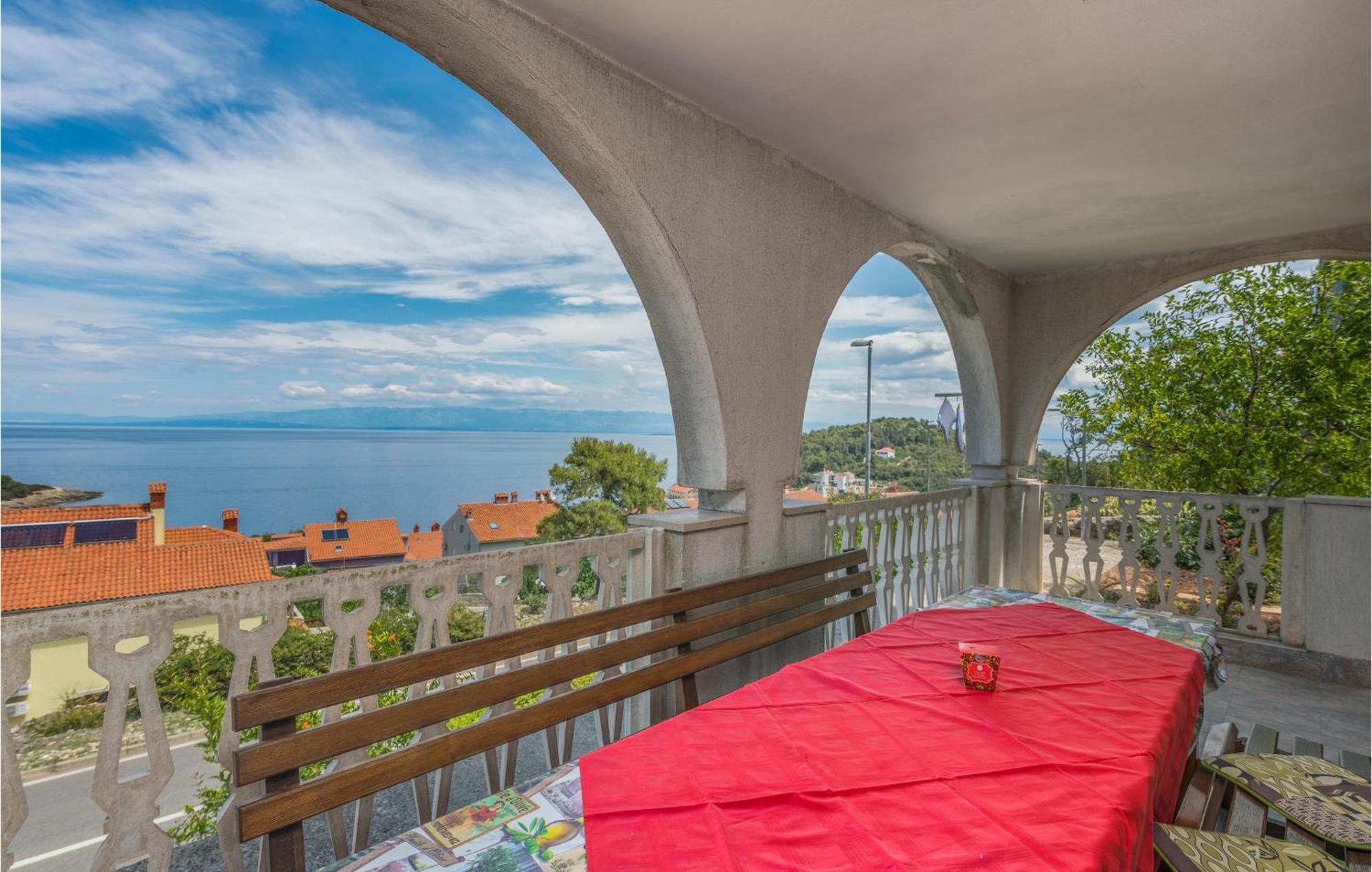 Nice apartment in Mali Losinj with 2 Bedrooms&WiFi Buitenkant foto