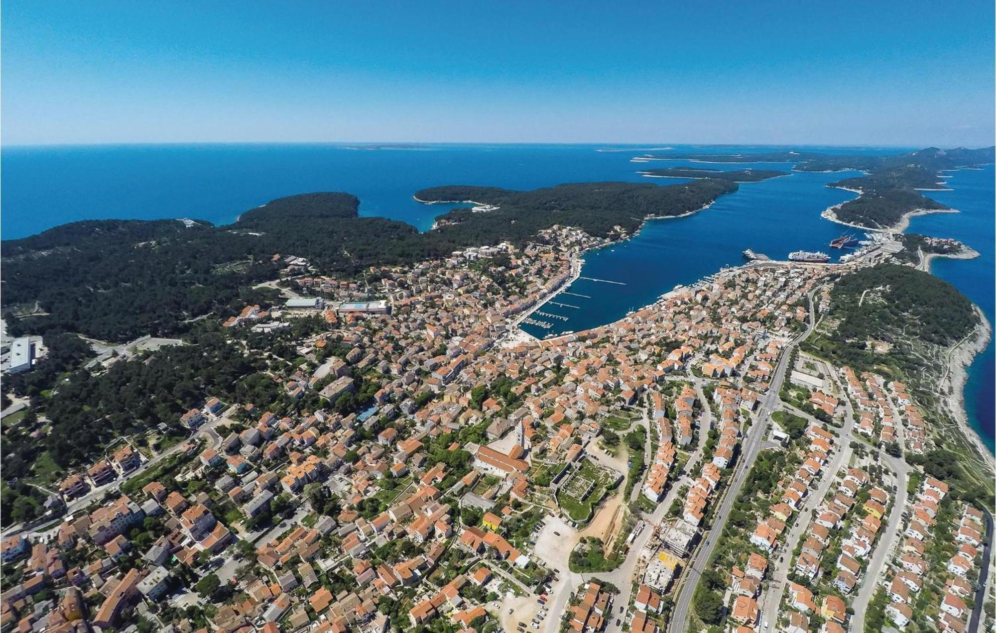 Nice apartment in Mali Losinj with 2 Bedrooms&WiFi Buitenkant foto